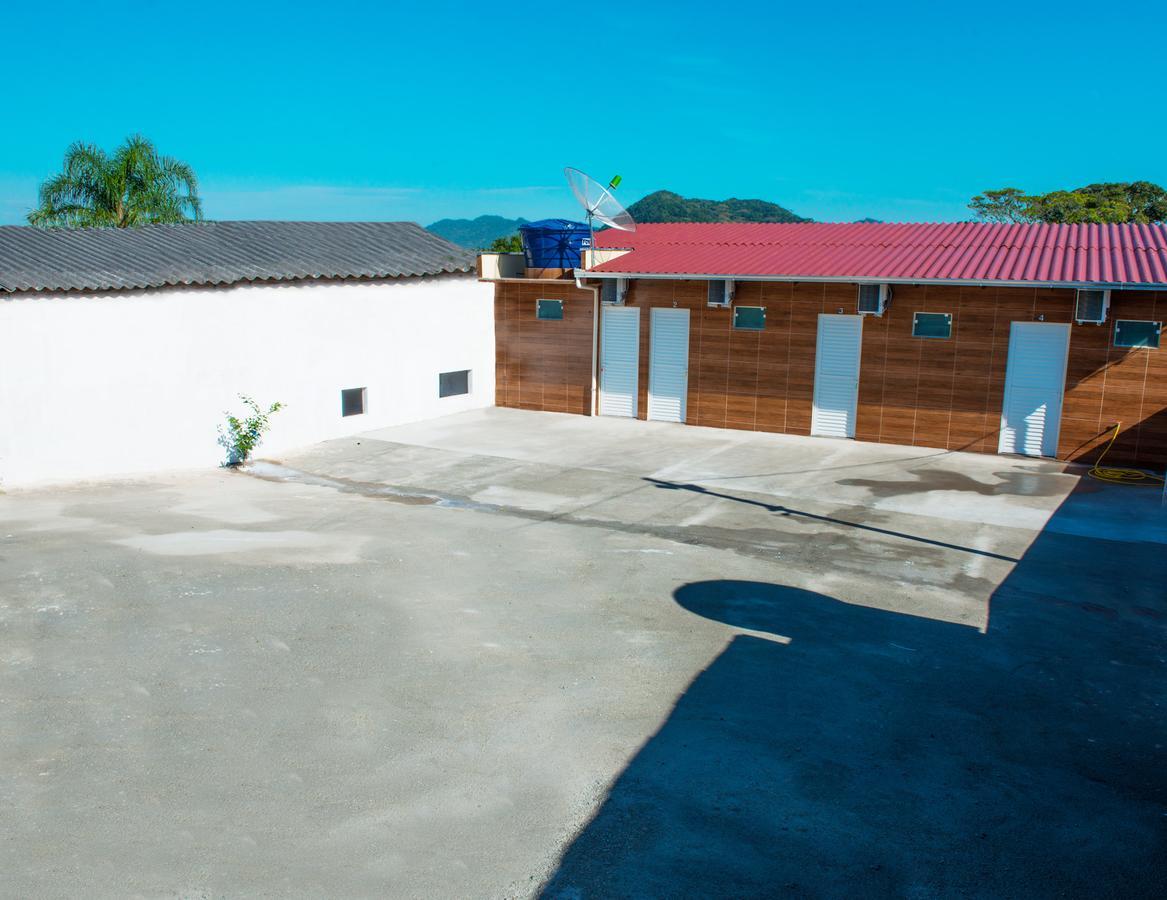 Pousada Familia Flores Penha  Luaran gambar